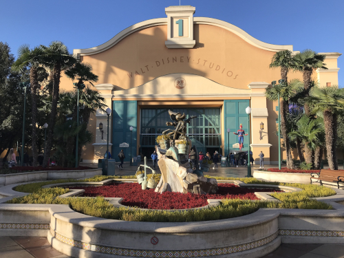 ウォルトディズニースタジオパリ 6大ディズニーランド 独り旅 一気旅 2019年 独りディズニー レジャー見聞録 ウエルカムエリア