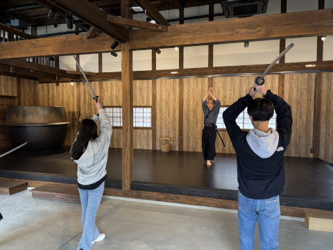 東映太秦映画村 映画セットゾーン ショー 侍修練場