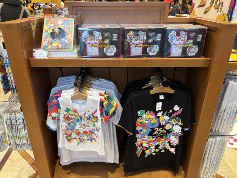 ユニバーサルスタジオジャパン 25周年 グッズ Tシャツ