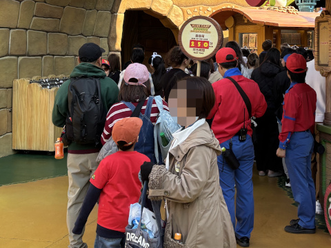 ユニバーサルスタジオジャパン ドンキーコング 250分待ち 朝一