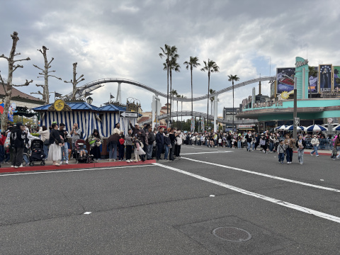 ユニバーサルスタジオジャパン 25周年パレード 開始15分前